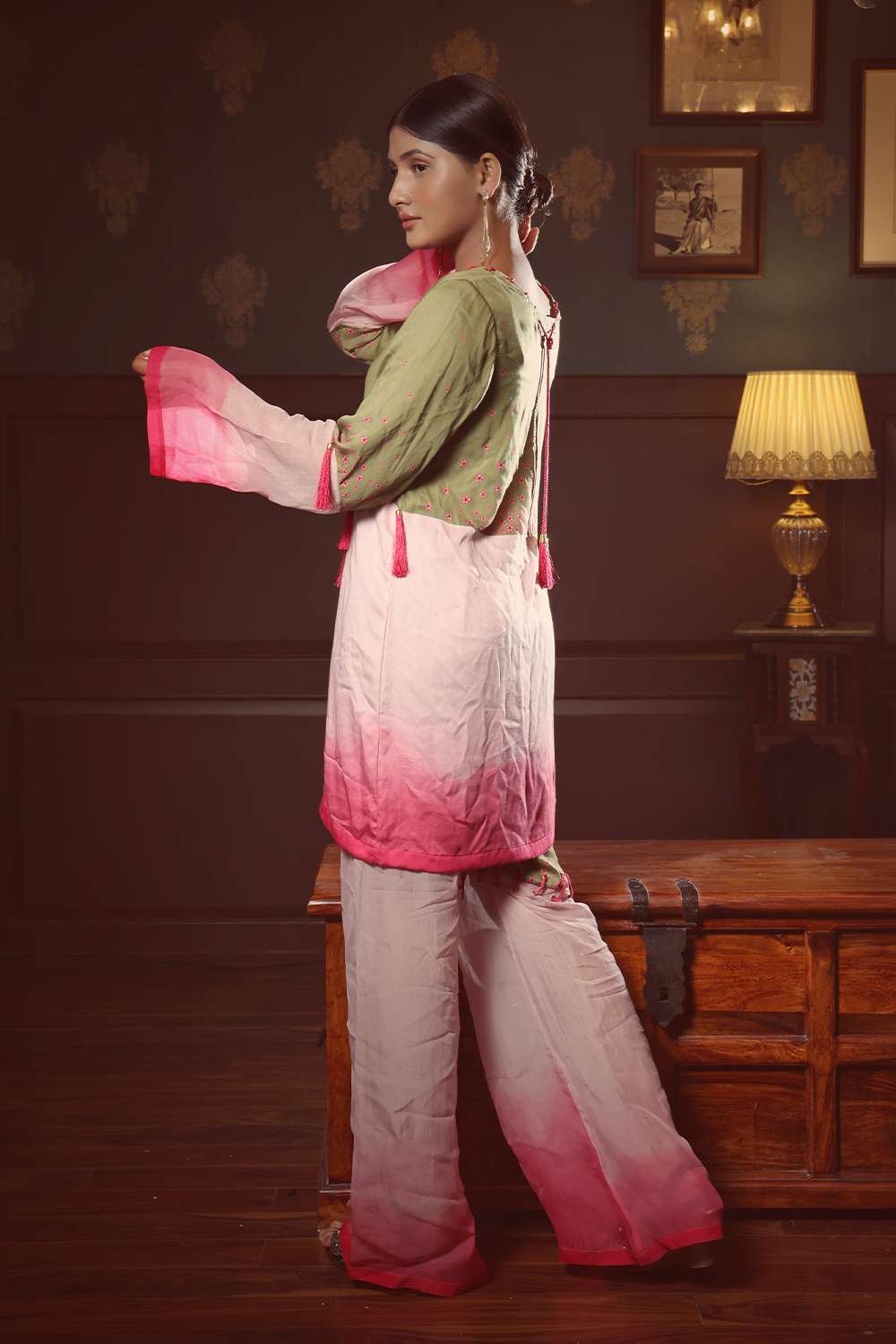 Kurti set with tassel detail and pant