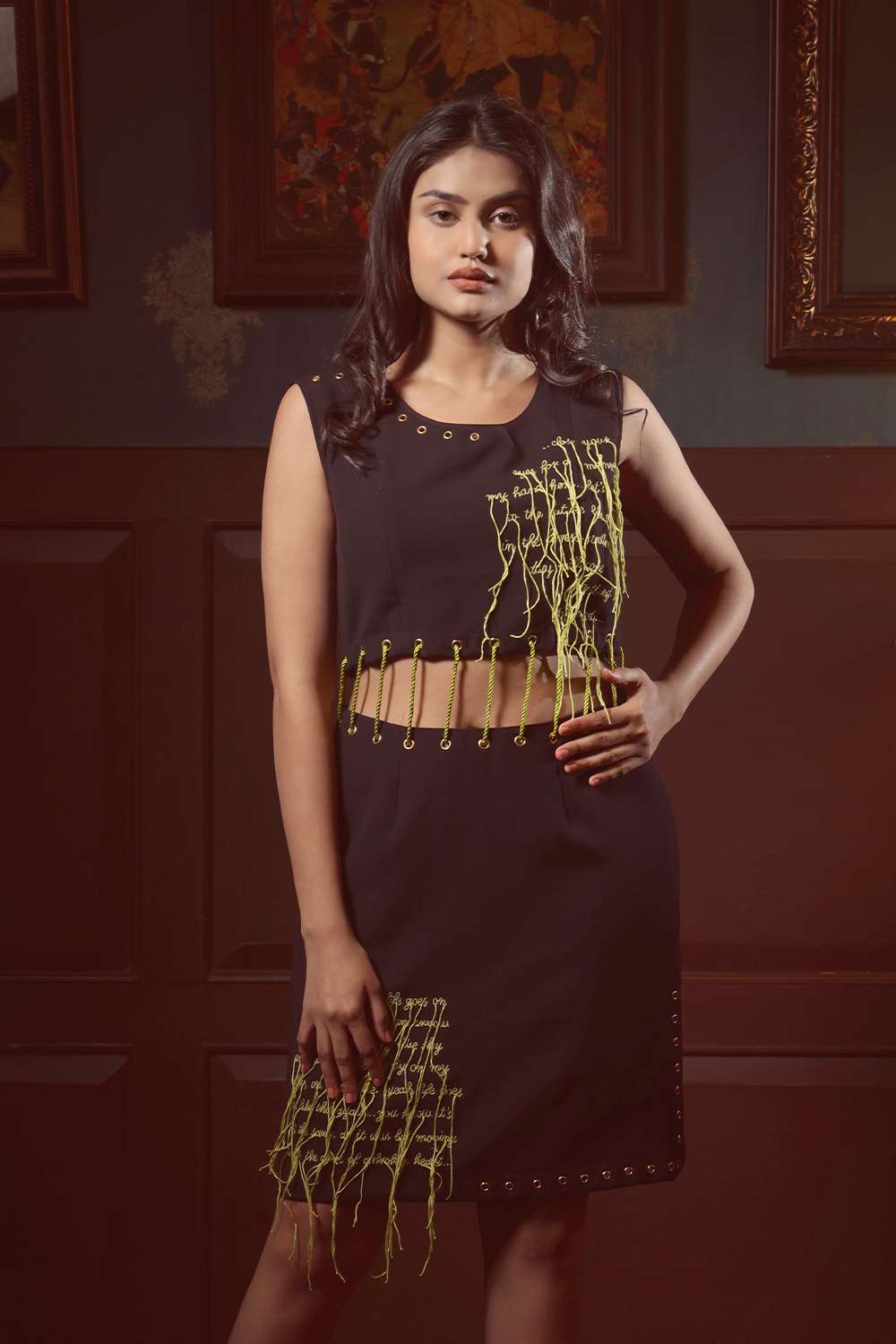 Text dress with thread detail
