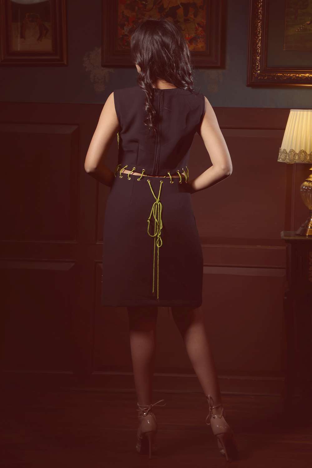 Text dress with thread detail