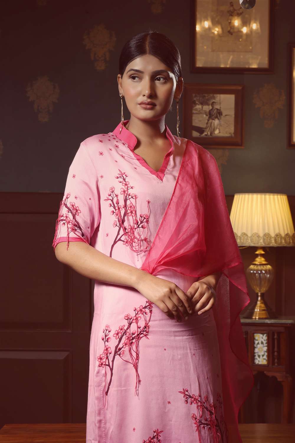 Printed kurti set with thread detail