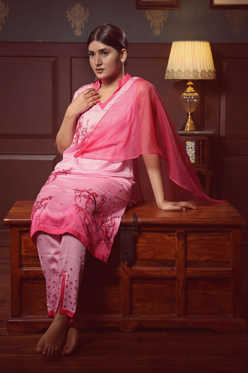 Printed kurti set with thread detail